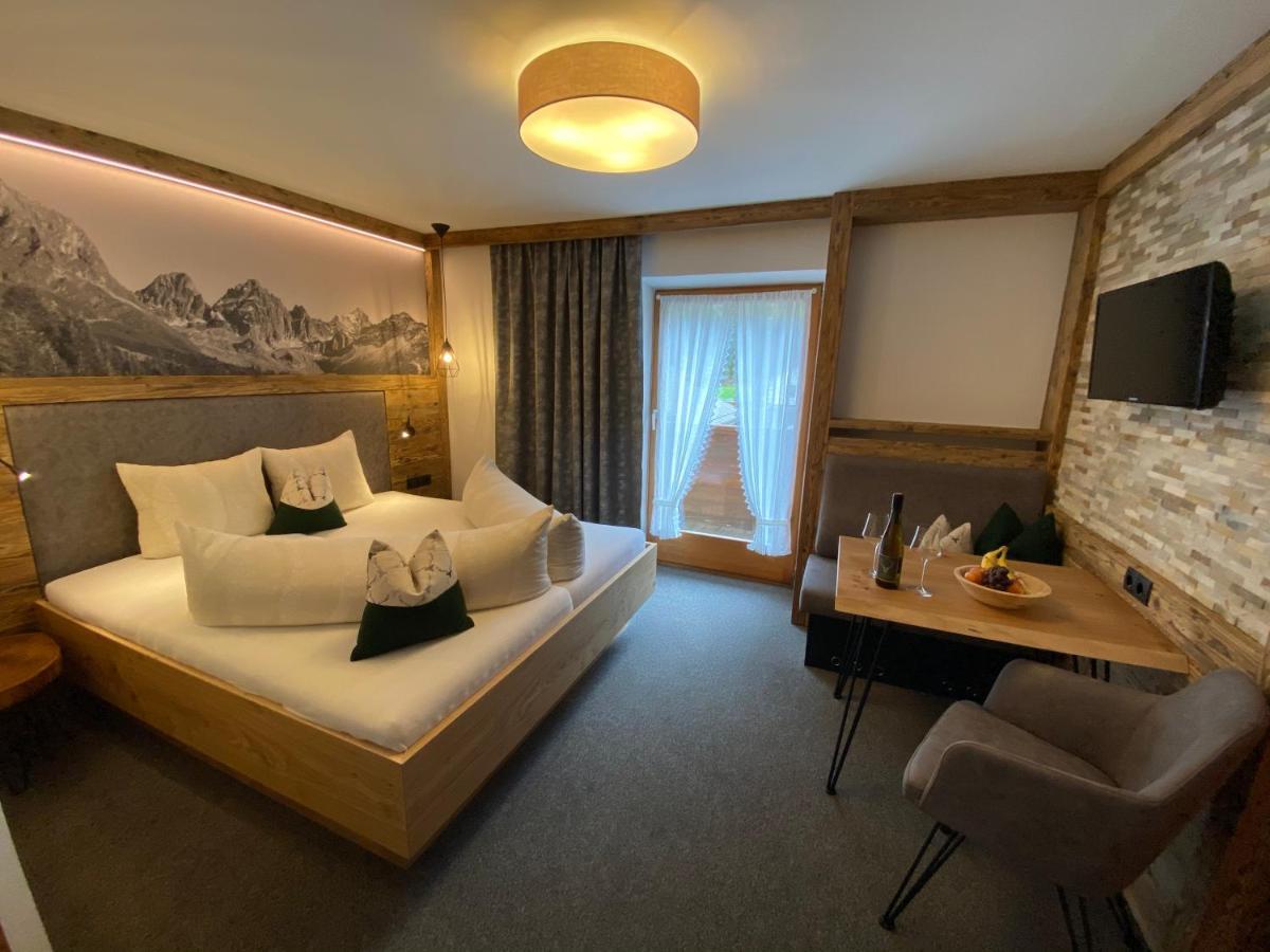 Hotel Jaegerhof カウナータール エクステリア 写真